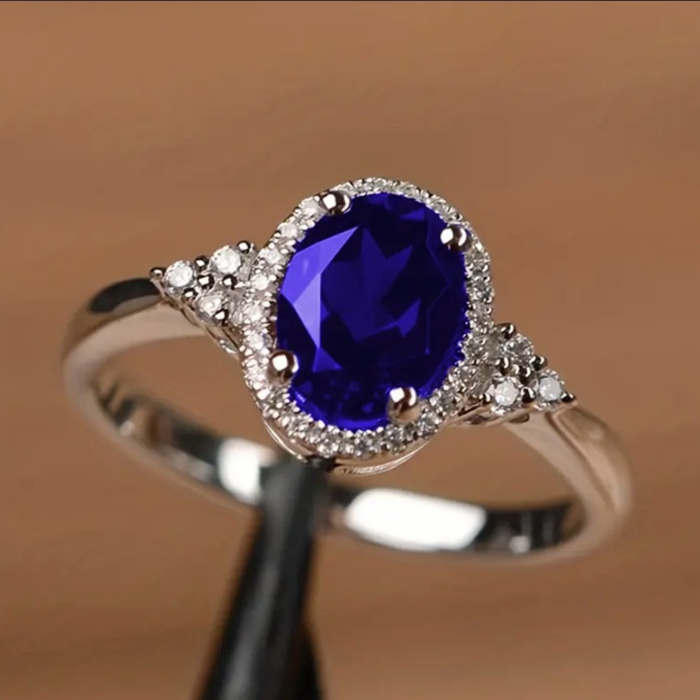 Oval Cubic Zirconia silver plated ring size 9 - Picture 4 of 4